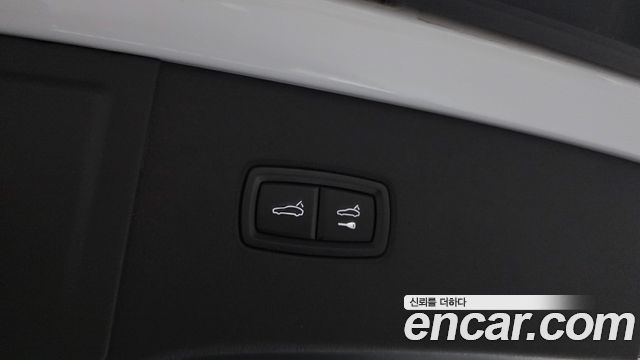 Porsche Cayenne 2024 — photo 33