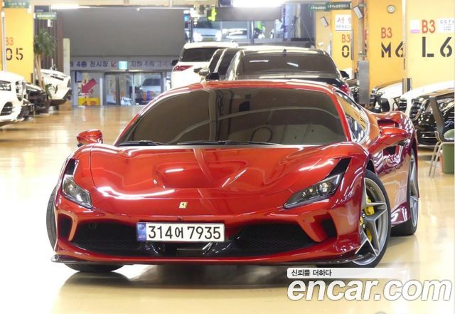 Ferrari F8 2021 — photo 3