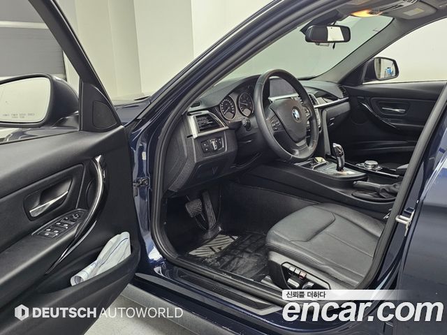BMW 3-Series 2016 — photo 11