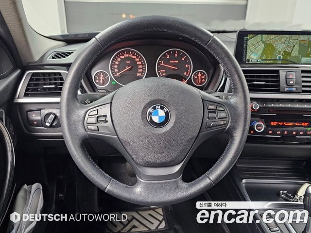 BMW 3-Series 2016 — photo 13