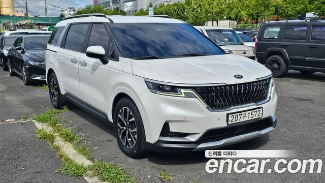 Kia Canival 2021 — photo 2
