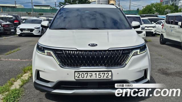Kia Canival 2021 — photo 3