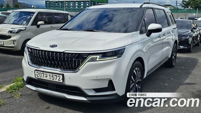Kia Canival 2021 — photo 4