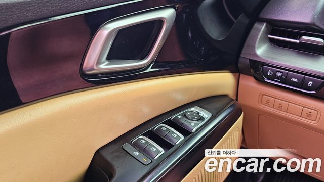 Kia Canival 2021 — photo 17