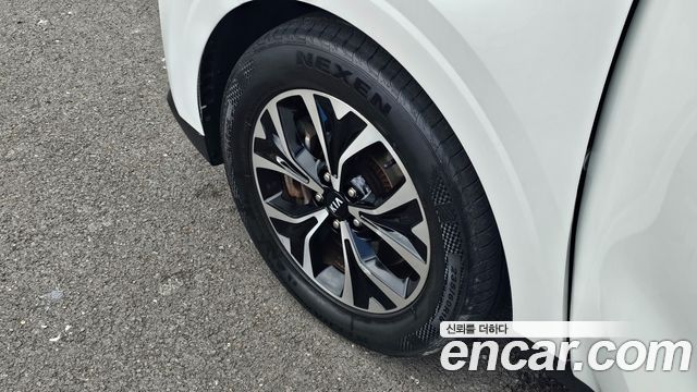Kia Canival 2021 — photo 18