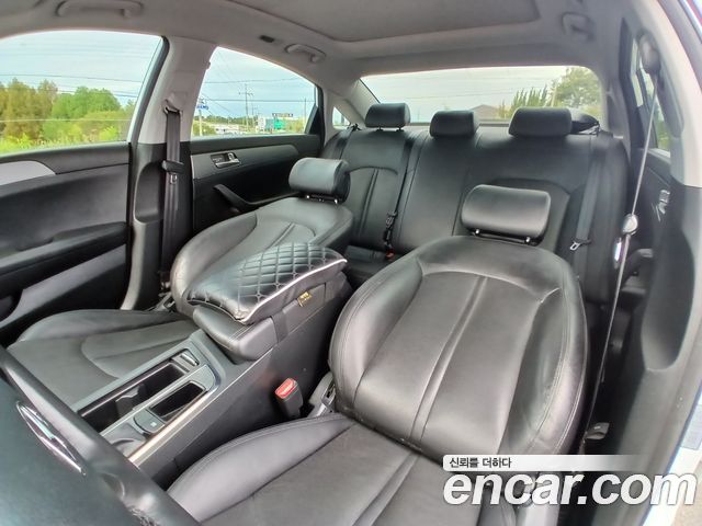 Hyundai Sonata 2015 — photo 13