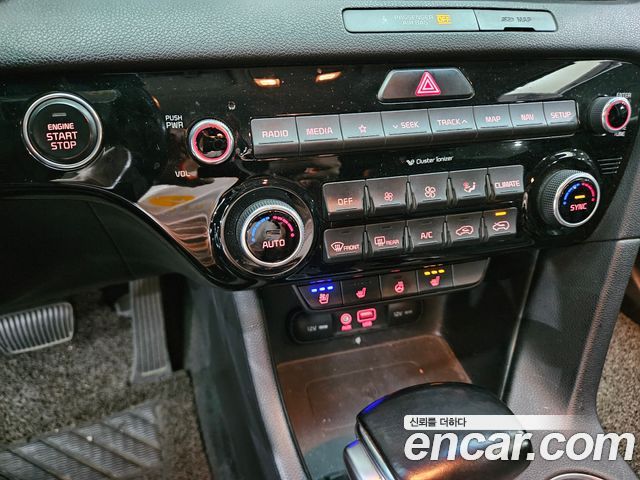 Kia Sportage 2018 — photo 8