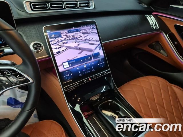 Mercedes-Benz S-Class 2022 — photo 9