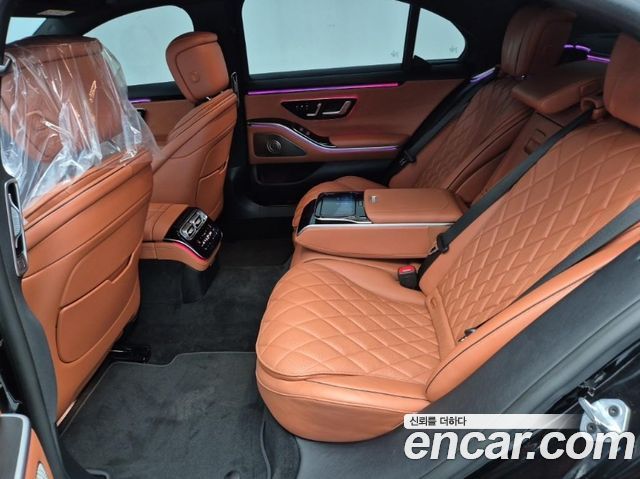Mercedes-Benz S-Class 2022 — photo 17