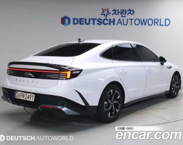 Hyundai Sonata 2025 — photo 2