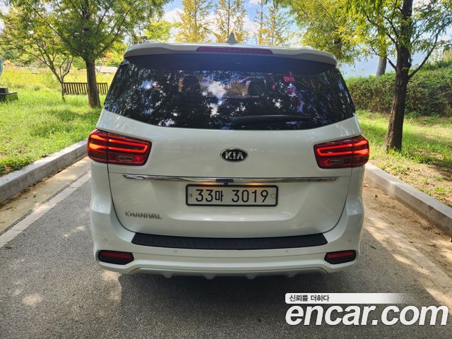Kia Canival 2019 — photo 5