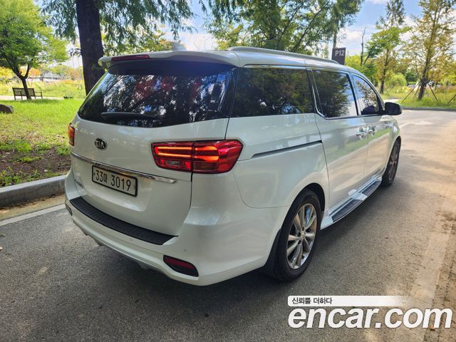 Kia Canival 2019 — photo 6