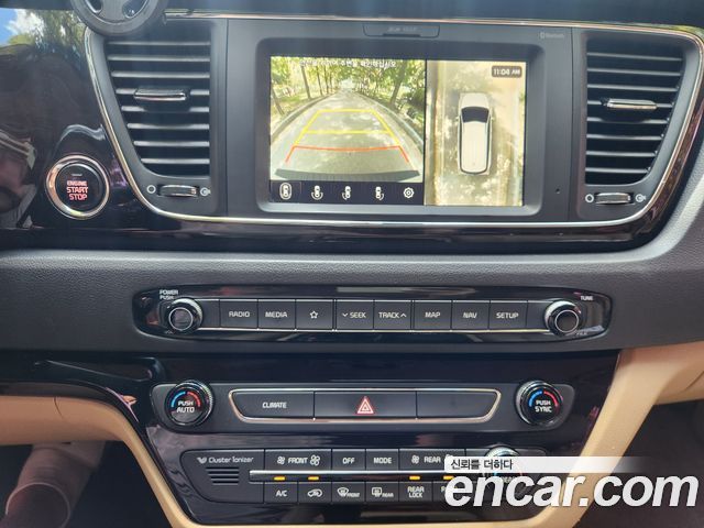 Kia Canival 2019 — photo 17