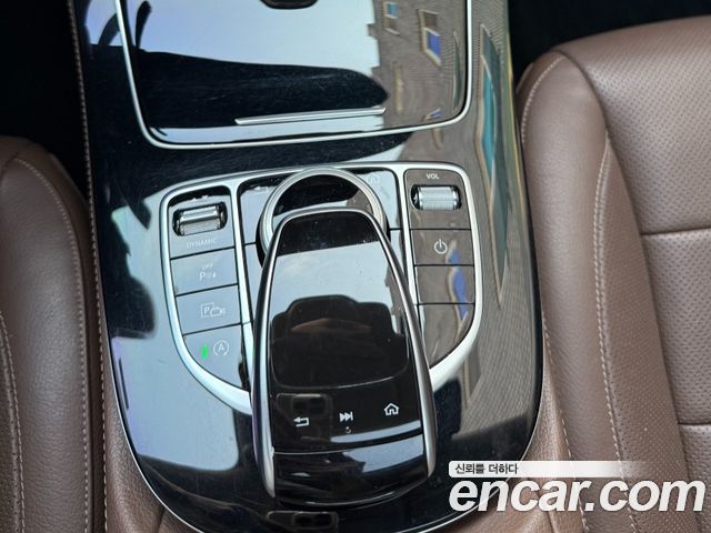 Mercedes-Benz E-Class 2019 — photo 9