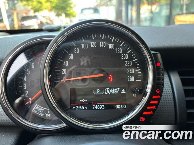 Mini Cooper 2016 — photo 8