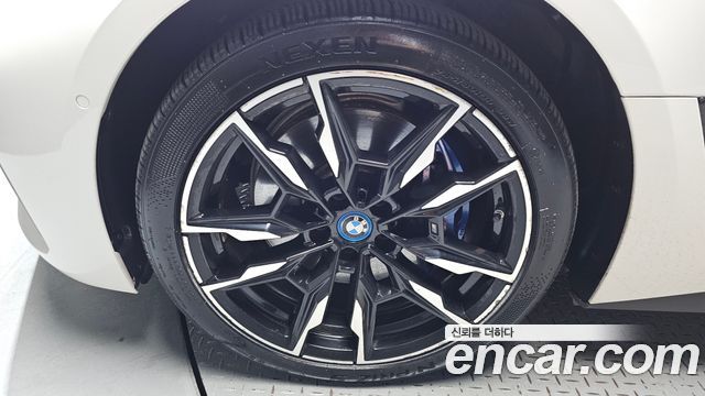 BMW i4 2024 — photo 5