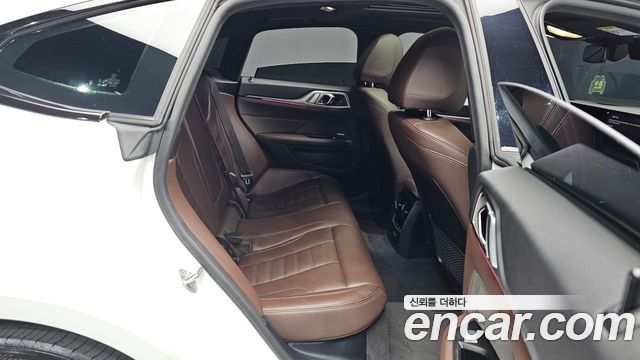 BMW i4 2024 — photo 17