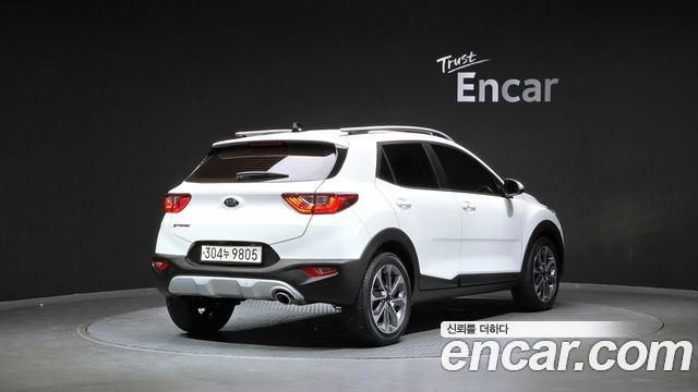 Kia Stonic 2020 — photo 2