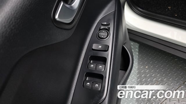 Kia Stonic 2020 — photo 18