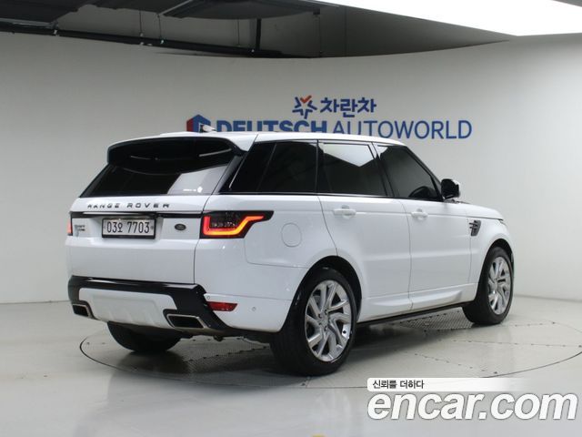 Land Rover Range Rover Sport 2018 — photo 2