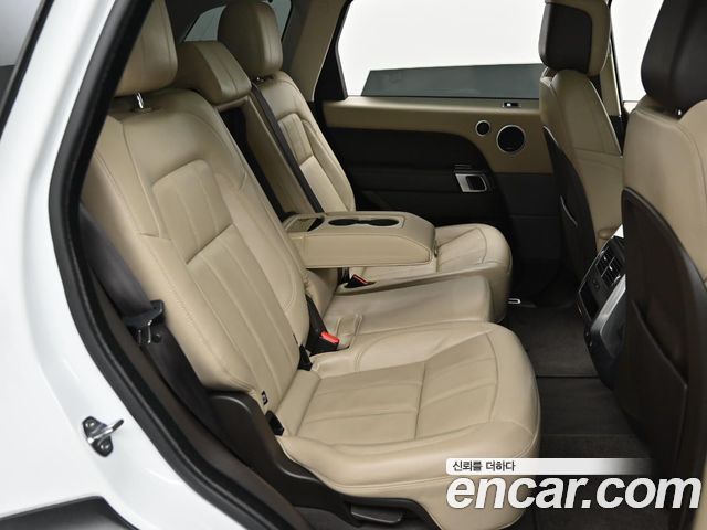 Land Rover Range Rover Sport 2018 — photo 13