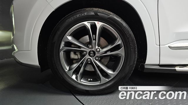 Hyundai Santafe 2019 — photo 5