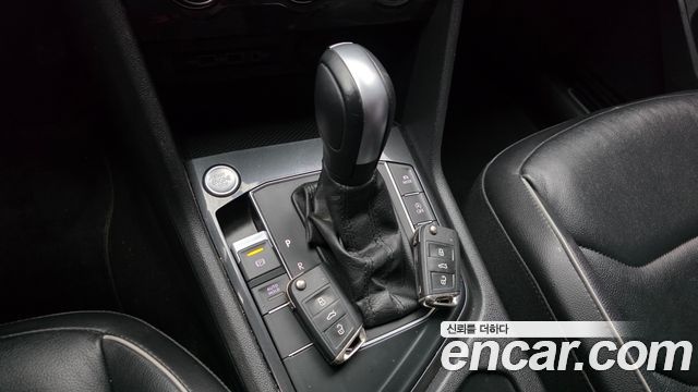 Volkswagen Tiguan 2020 — photo 12