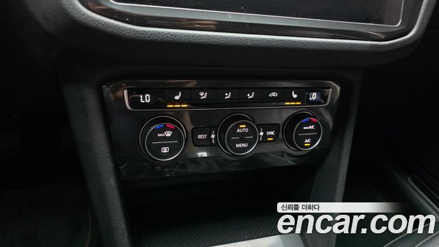 Volkswagen Tiguan 2020 — photo 23
