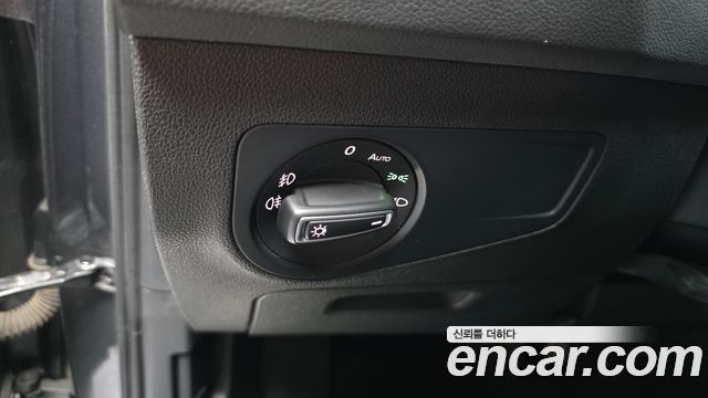 Volkswagen Tiguan 2020 — photo 24