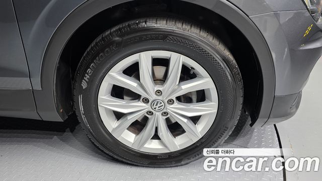Volkswagen Tiguan 2020 — photo 7