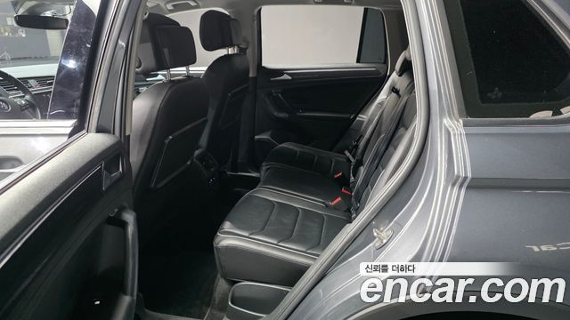 Volkswagen Tiguan 2020 — photo 16
