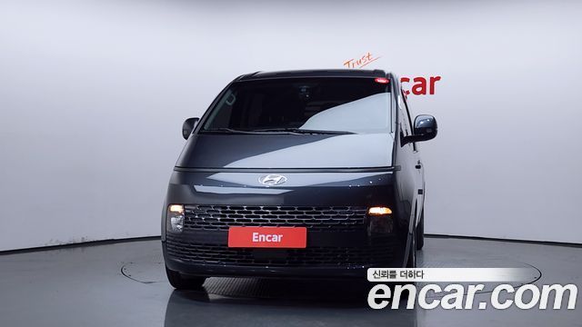 Hyundai Staria 2022 — photo 3