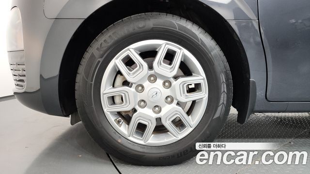 Hyundai Staria 2022 — photo 5