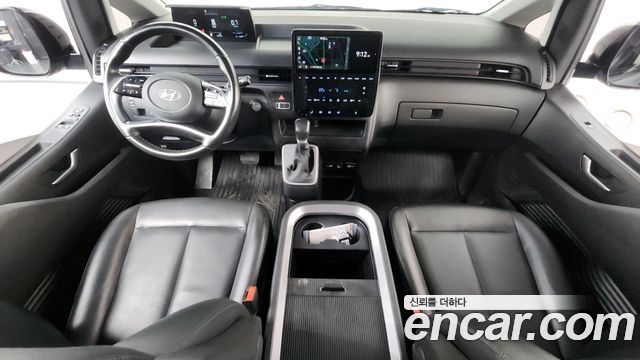 Hyundai Staria 2022 — photo 10