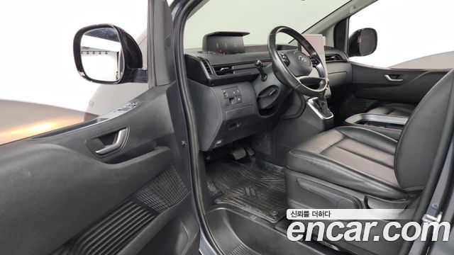 Hyundai Staria 2022 — photo 13