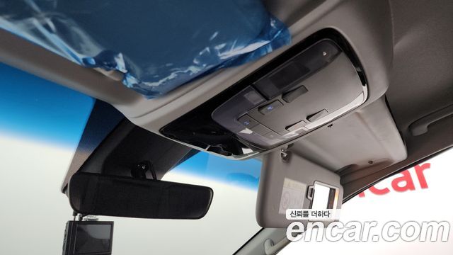 Hyundai Staria 2022 — photo 26