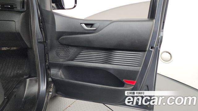 Hyundai Staria 2022 — photo 14