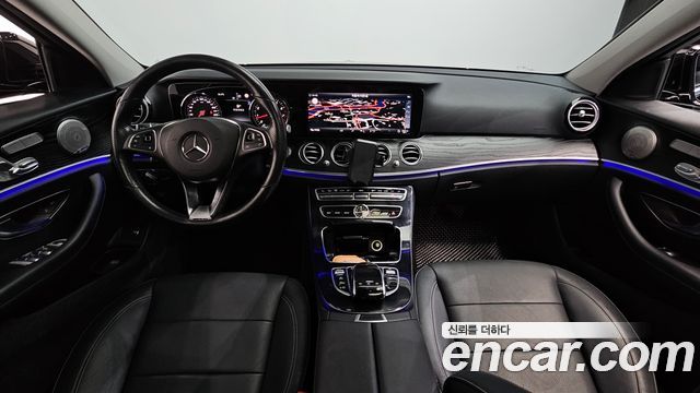 Mercedes-Benz E-Class 2018 — photo 7
