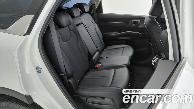 Kia Sorento 2023 — photo 11