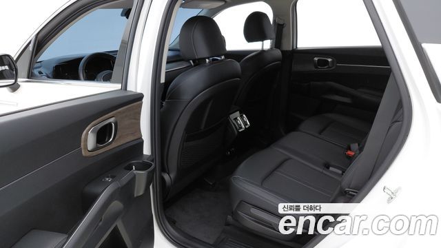 Kia Sorento 2023 — photo 12