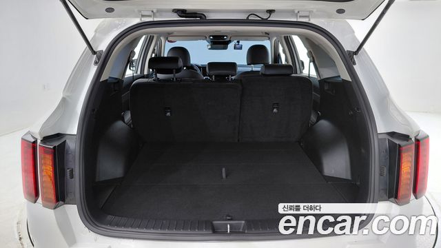 Kia Sorento 2023 — photo 16