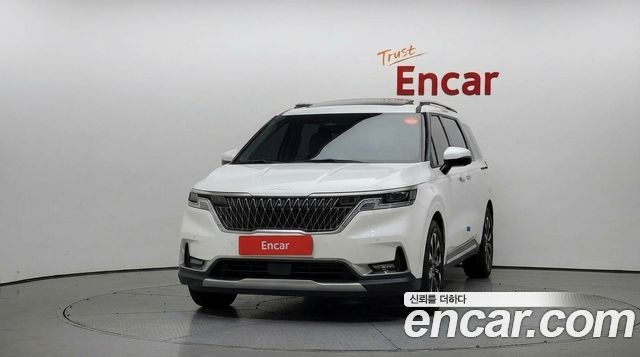 Kia Canival 2023 — photo 3