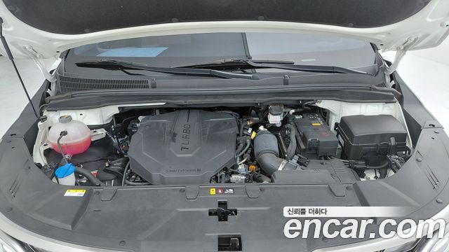 Kia Canival 2023 — photo 6