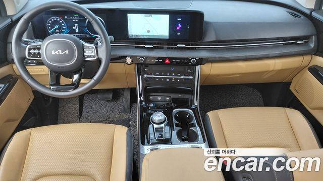 Kia Canival 2023 — photo 7