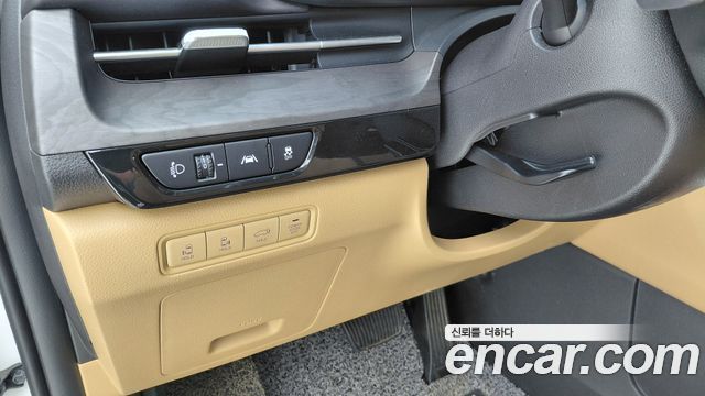 Kia Canival 2023 — photo 19