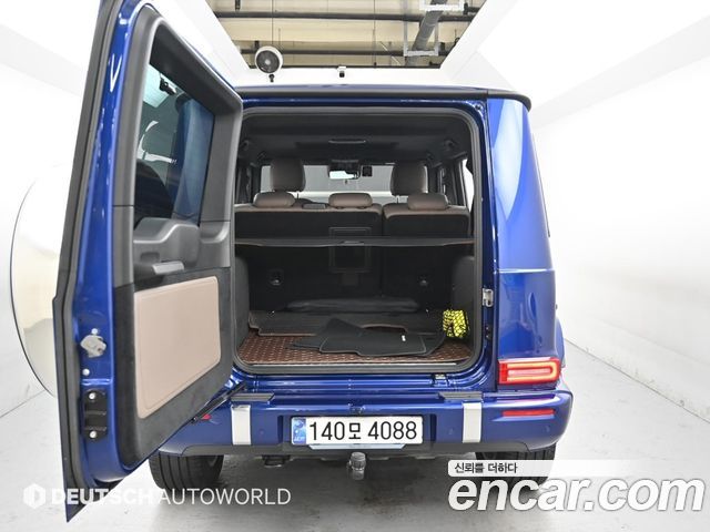 Mercedes-Benz G-Class 2025 — photo 19