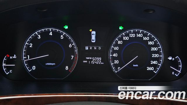 Hyundai Equus 2010 — photo 8