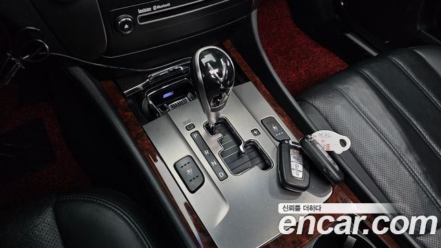 Hyundai Equus 2010 — photo 9