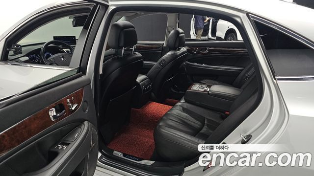 Hyundai Equus 2010 — photo 12