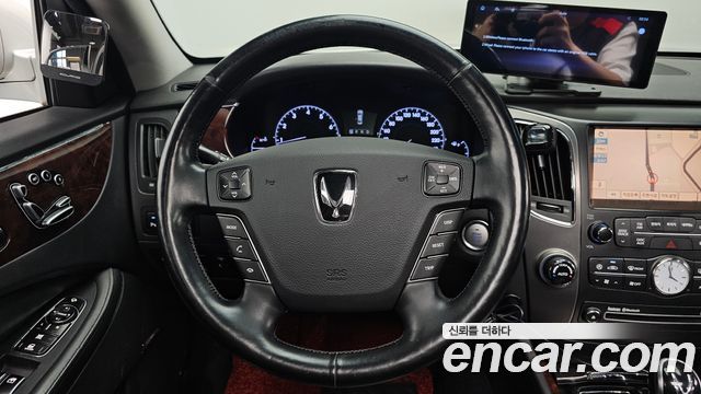 Hyundai Equus 2010 — photo 13
